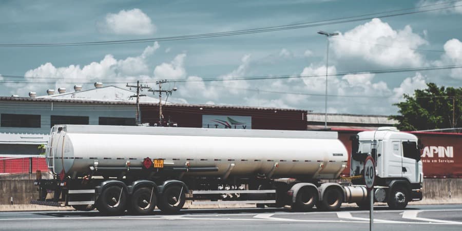 Documentos necessários para transporte de cargas perigosas: veja quais são!