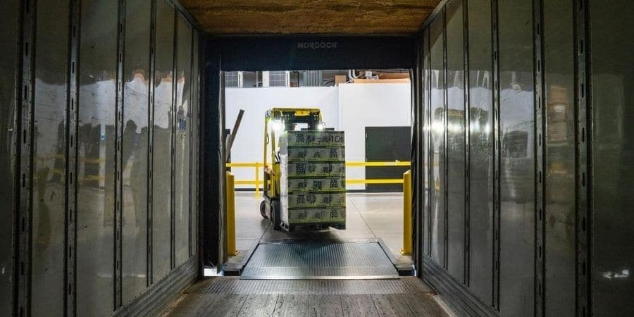 Como a performance logística da sua empresa pode impactar a experiência dos consumidores?